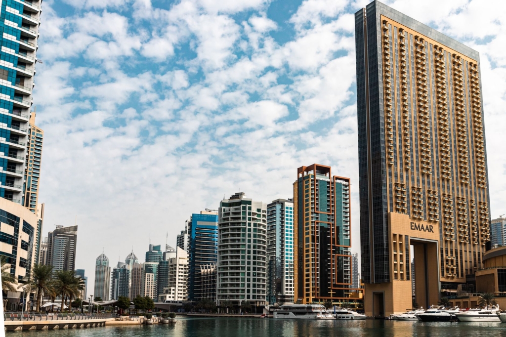 =Business Bay off-plan vs ready | Dreamland Real Estate Brokerage